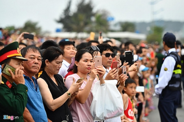 hang tram canh sat bao ve 71 nghe si tay o carnival sam son