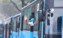 Hà Nội huy động xe buýt đưa người hết cách ly về nhà