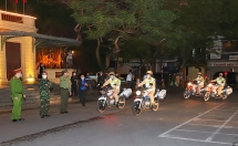 Công an Hải Phòng kiểm tra người dân ra đường sau 22h