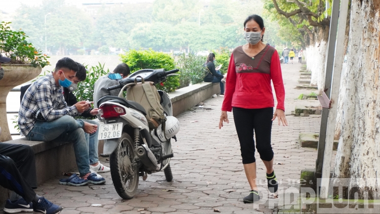ha noi han rao ton tai khu vui choi ngan nguoi dan tap the duc