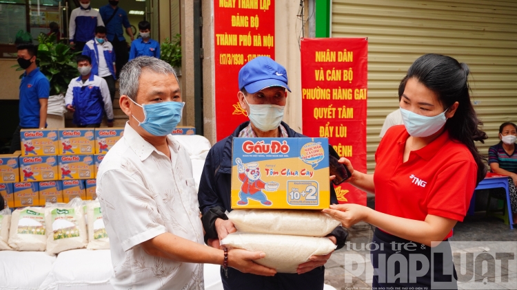 phuong hang gai phat hon 3 tan gao toi tung ho dan