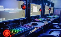 Chơi ở tiệm net sau 22h đêm có thể bị phạt tiền