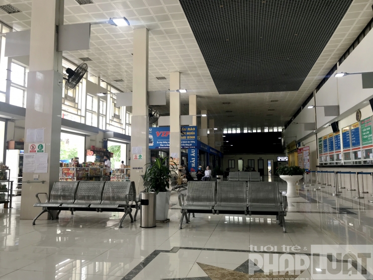 Xe buýt Hà Nội vắng khách sau thời gian cách ly xã hội xe buyt ha noi vang khach sau thoi gian cach ly xa hoi
