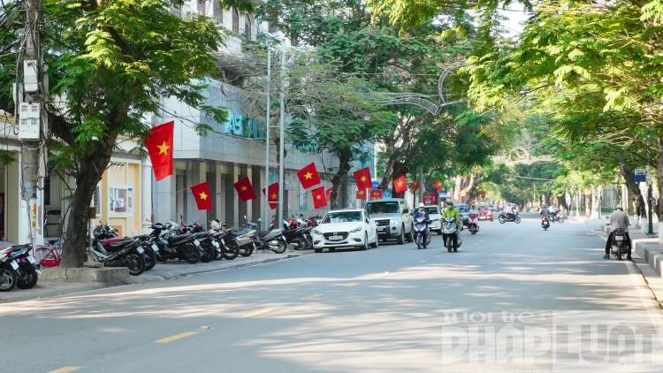 hai phong ruc do mung cac ngay le lon cua dat nuoc