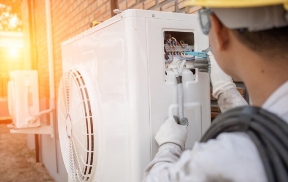 Chưa tới mùa hè, dịch vụ bảo dưỡng điều hòa đã hốt bạc triệu/ngày