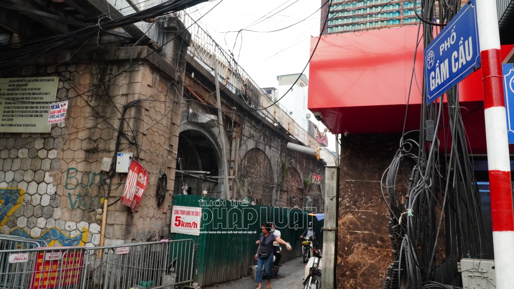 Mở thông thành công vòm cầu đá "trăm tuổi" trên phố Gầm Cầu
