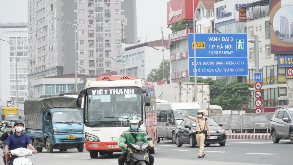 Hà Nội tạm dừng hoạt động vận tải hành khách đi 37 tỉnh, thành