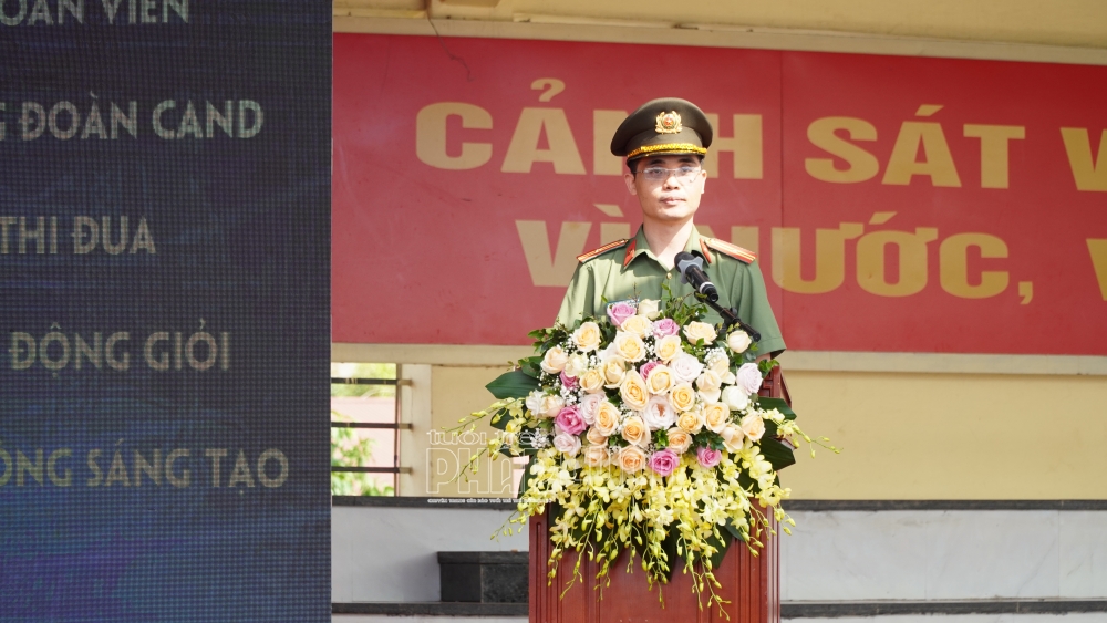 Thiếu tá Phạm Mạnh Tường, Phó Chủ tịch Công đoàn CAND báo cáo tổng kết hoạt động Tháng Công nhân, Tháng hành động VSATLĐ, Tháng hành động vì môi trường năm 2020 của Công đoàn CAND