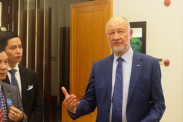 Tàu điện chạy trên ray dây: Giải pháp mới cho giao thông Việt Nam? tau dien chay tren ray day giai phap moi cho giao thong viet nam