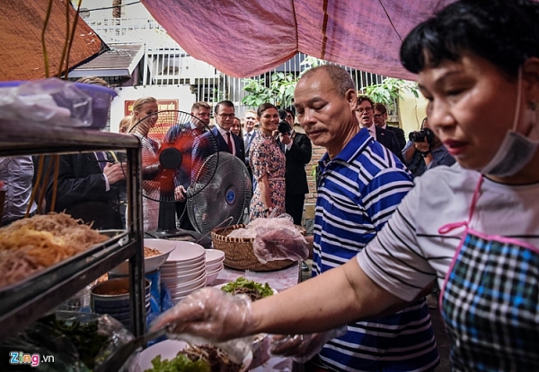 cong chua thu y dien ghe qua n vi a he ha noi an bu n bo nam bo