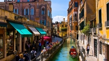Tới Venice, lênh đênh trên thuyền Gondola nghe tình ca Italy