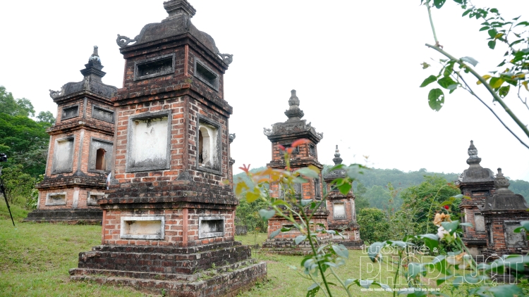 Chùa Bổ Đà - Vẻ đẹp huyền bí, cổ kính ngàn năm tuổi