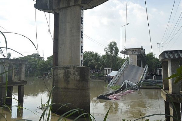 cau bot bi sap sau 3 thang dung thu phi