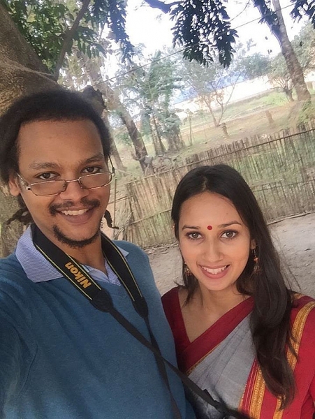 thu hoc phi bang chai nhua tui nilong ngoi truong lam doi thay ca thi tran