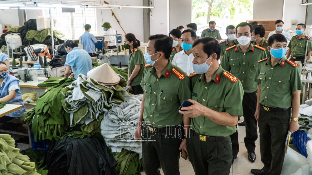 Kịp thời động viên đoàn viên Công đoàn mùa dịch