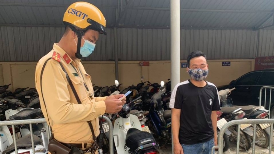 Phát hiện trường hợp mua bằng lái xe giả được mua với giá 700 nghìn đồng