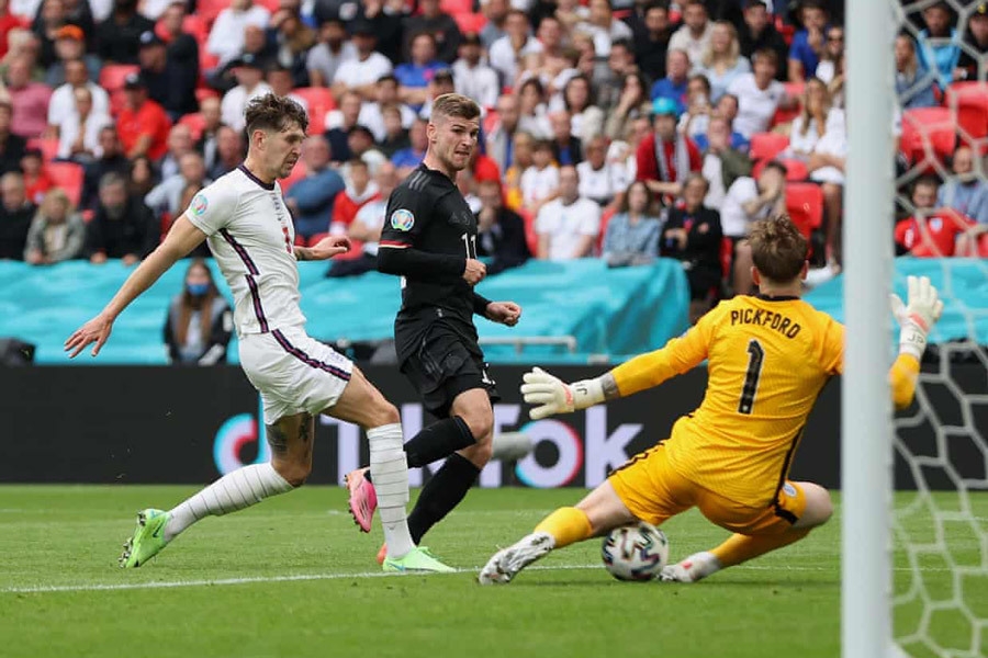 Nghiền nát &amp;quot;Cỗ xe tăng&amp;quot; Đức, đội tuyển Anh lọt vào tứ kết Euro 2020