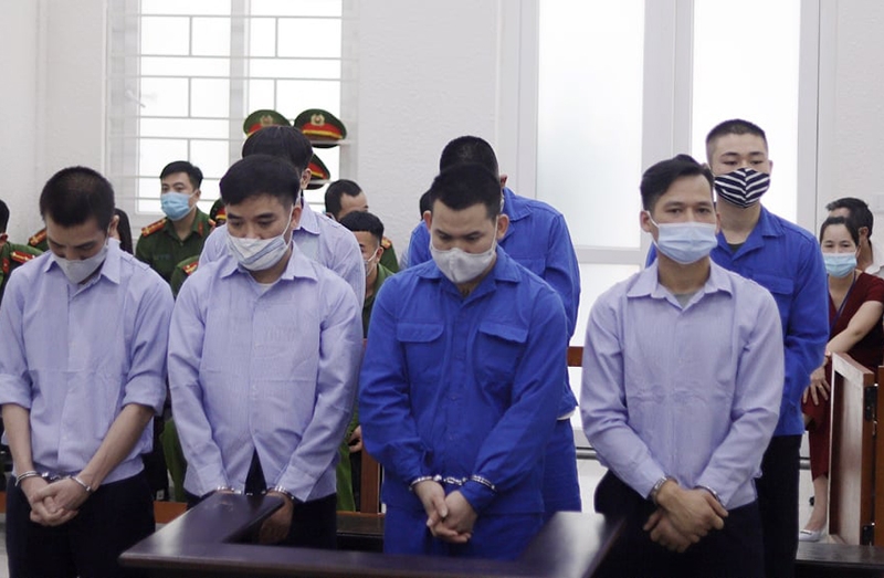 Ổ nhóm “giang hồ” đòi nợ thuê Quang Rambo lĩnh án