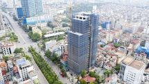 Cận ngày bàn giao, dự án Liễu Giai Tower vẫn còn ngổn ngang