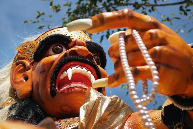 Bí ẩn những chiếc mặt nạ ghê rợn chứa linh hồn ở Bali