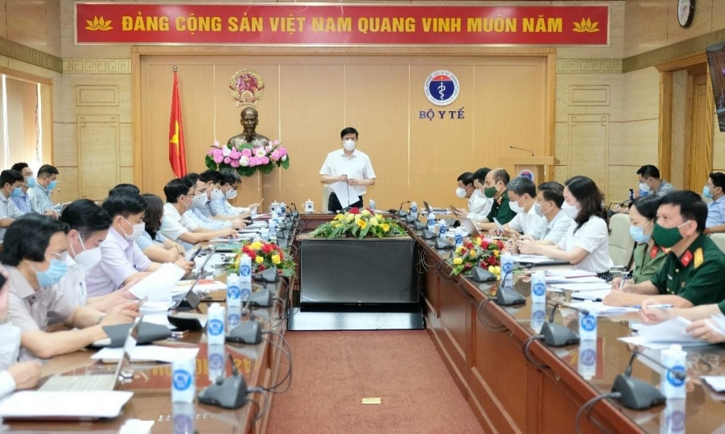 Bộ trưởng Nguyễn Thanh Long phát biểu tại cuộc họp