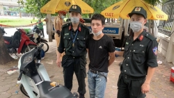 Người dân nhận lại mô tô mất cắp sau khi kẻ trộm gặp 141