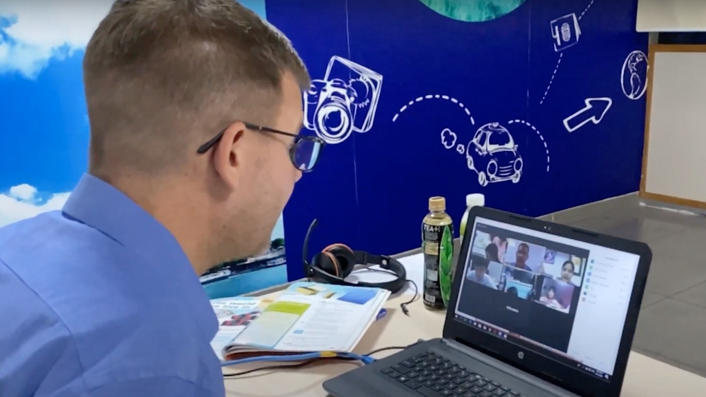 Tham gia lớp học các em học sinh được đội ngũ giáo viên chuyên nghiệp giảng dạy