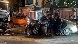 hai phong tai nan lien hoan khien 2 nguoi thuong vong