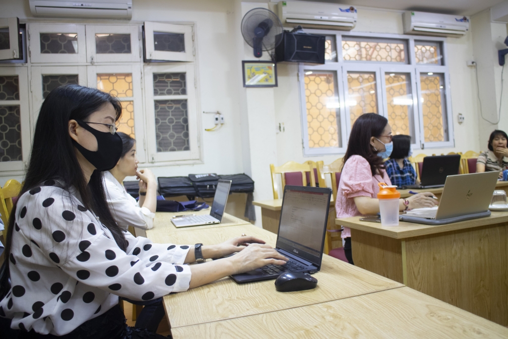 Hà Nội đã sẵn sàng hỗ trợ phụ huynh đăng ký tuyển sinh trực tuyến