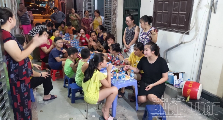 chi hang chu cuoi giang tran khap noi ngay tet trung thu