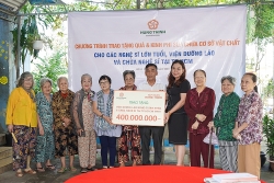 tap doan hung thinh mang yeu thuong den vien duong lao nghe si va chua nghe si tai tp hcm