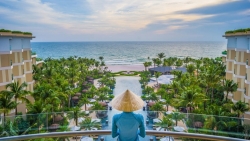 70 nam phat trien cua de che khach san intercontinental hotels resorts