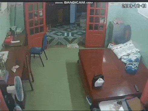 Nam thanh niên lẻn vào nhà trộm túi xách chứa hơn 1 tỷ đồng