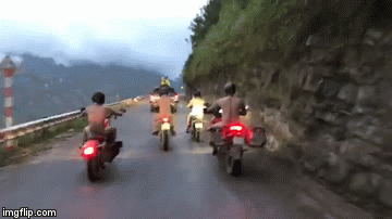 Khỏa thân đóng khố lên Mã Pí Lèng, Hiếu Orion bị dân mạng đồng loạt lên án