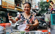 Quán ốc của người khiếm thính