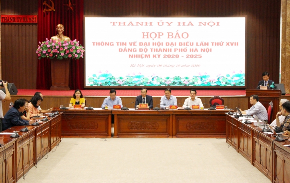 Toàn cảnh buổi họp báo