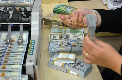 Giá USD tiếp tục đà tăng trong phiên thứ hai liên tiếp Giá USD tiếp tục đà tăng trong phiên thứ hai liên tiếp