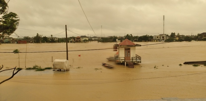 Lũ trên sông ở Quảng Trị bắt đầu lên cao từ sáng 17/10. Ảnh: Đài KTTV Trung Trung Bộ.