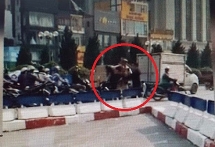 Nam thanh niên chửi bới, thách thức CSGT