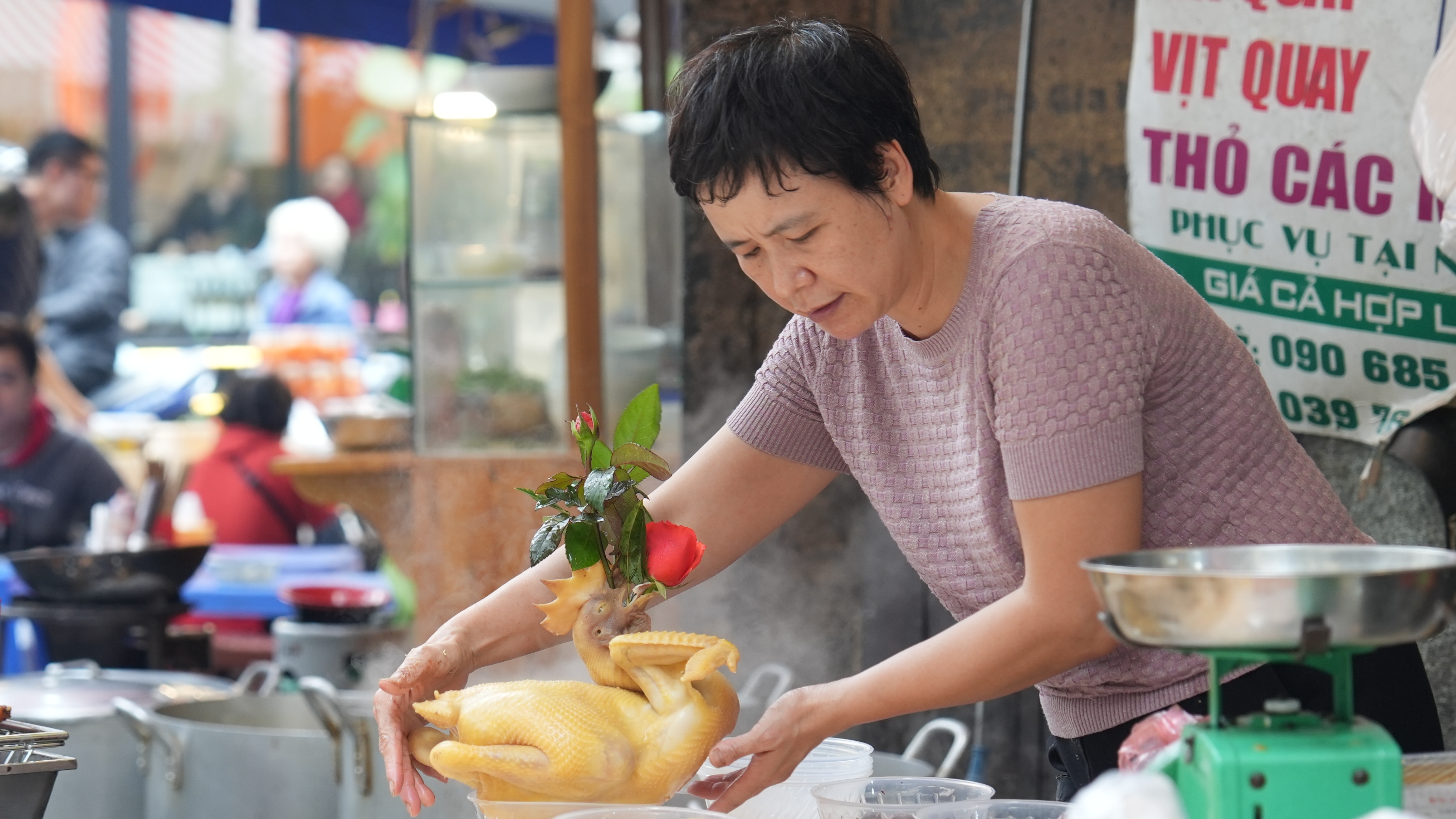 "Chợ nhà giàu" Hà Nội tấp nập ngày giáp Tết