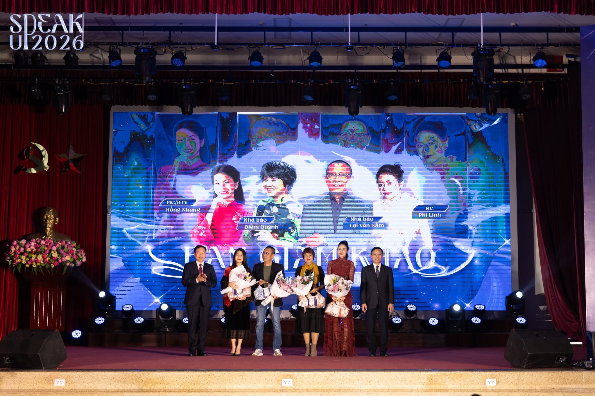 Những gương mặt “cầm cân nảy mực” trong đêm Chung kết. Những gương mặt “cầm cân nảy mực” trong đêm Chung kết.