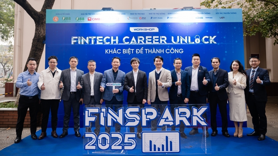 FINSPARK - Bệ phóng sáng tạo cho các tài năng trẻ