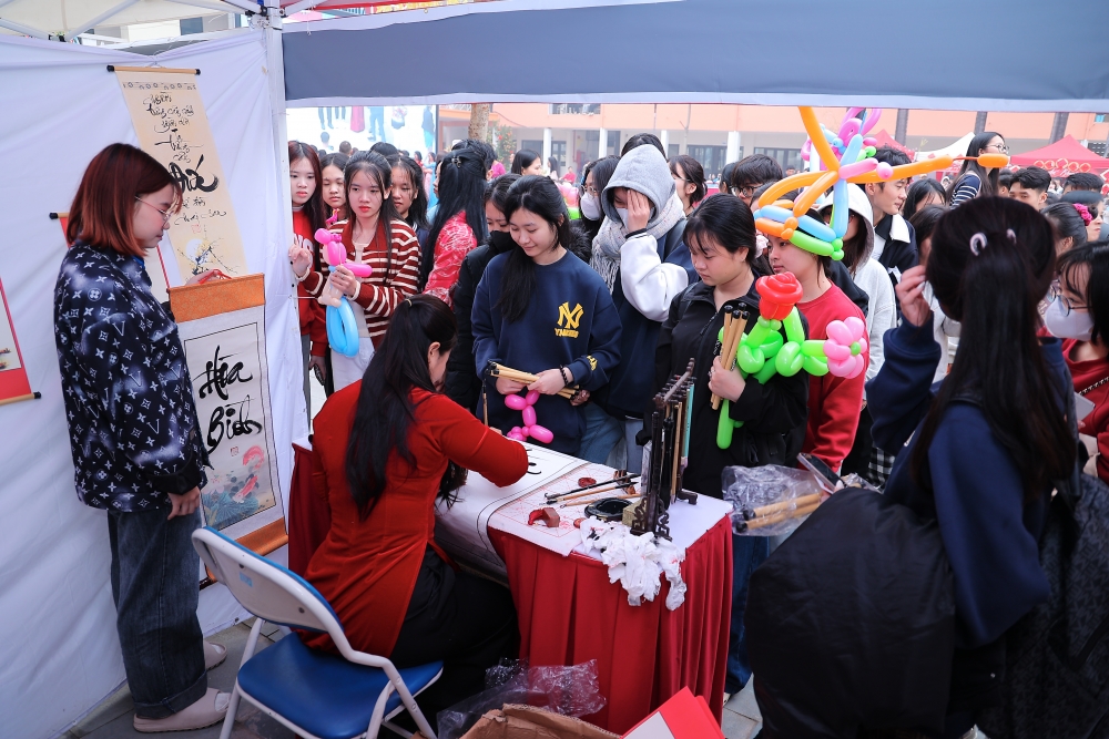 Lan tỏa Tết Việt, gắn kết giáo dục và cộng đồng trong thời kỳ hội nhập