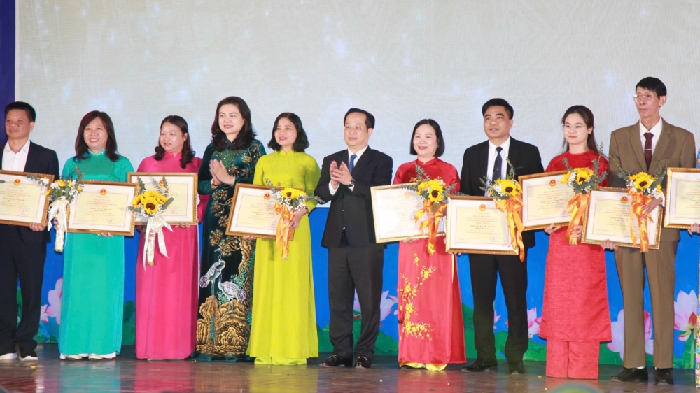 Hà Nội có thêm 412 trường đạt chuẩn quốc gia