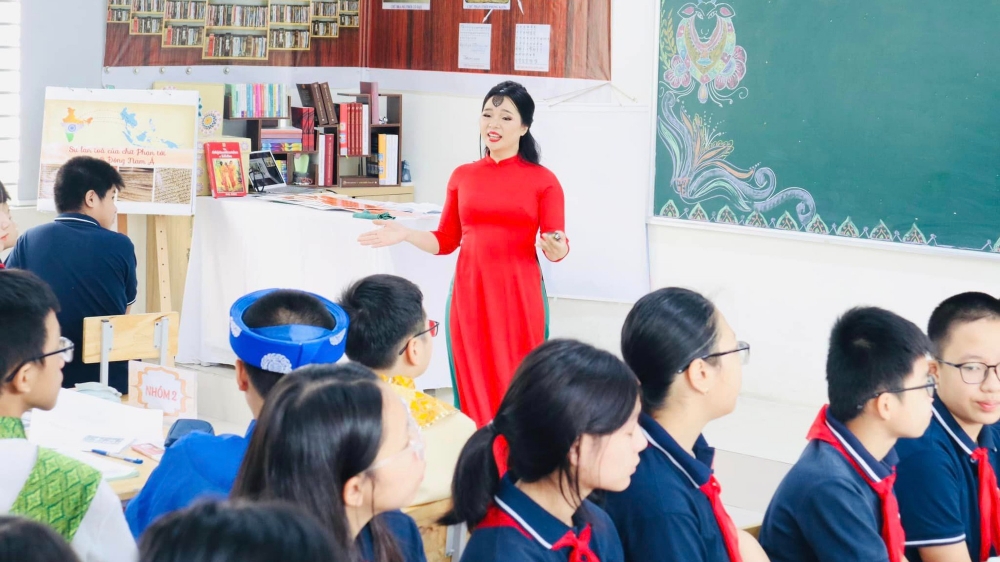 bo gddt de nghi cac dia phuong giai quyet tinh trang thieu giao vien