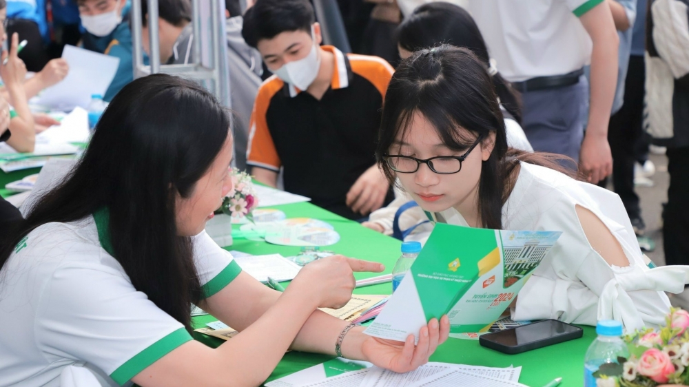 Các trường đại học xét học bạ năm 2025