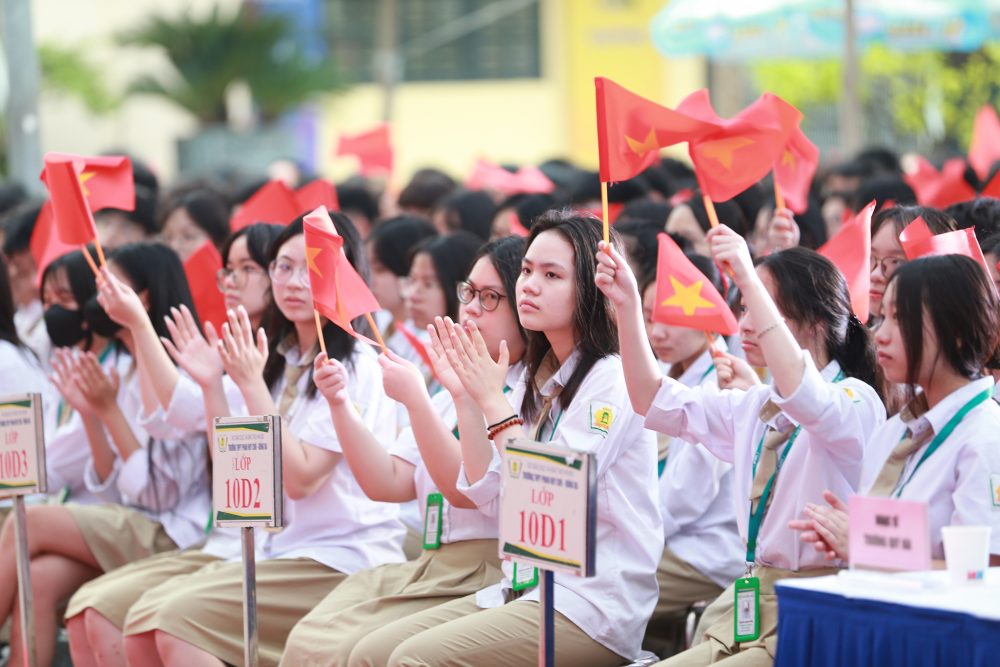 Học phí lớp 10 trường công ở Hà Nội cao nhất 6,5 triệu đồng Học phí lớp 10 trường công ở Hà Nội cao nhất 6,5 triệu đồng