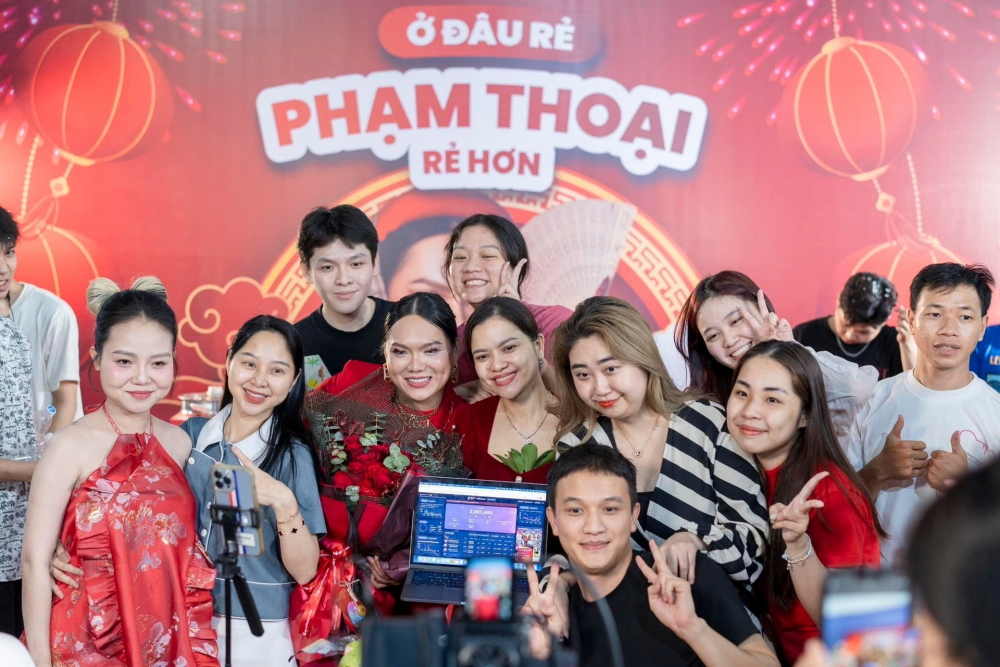 Hết thời “liều ăn nhiều” của các “chiến thần livestream”