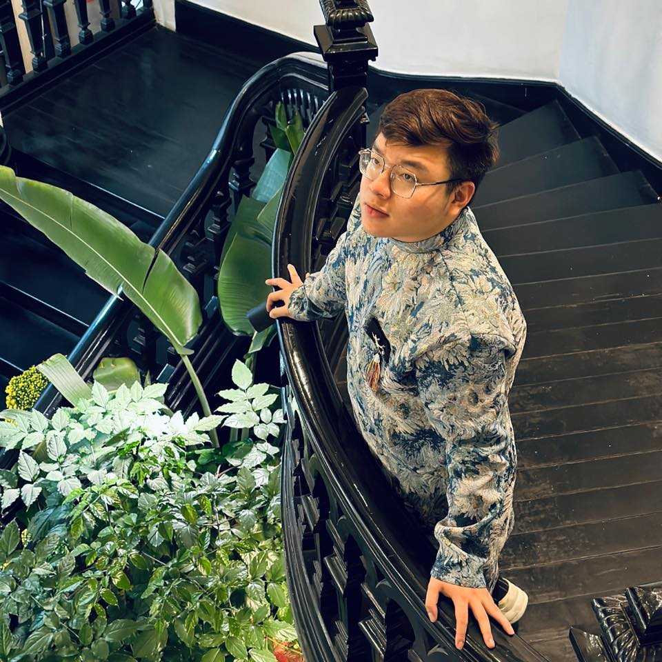 ới những người trẻ hiện đại, khi lớn lên và nhận thức rõ ràng, họ muốn có quyền riêng tư và bắt đầu thực hiện quyền của mình khi đủ lớn. ới những người trẻ hiện đại, khi lớn lên và nhận thức rõ ràng, họ muốn có quyền riêng tư và bắt đầu thực hiện quyền của mình khi đủ lớn.