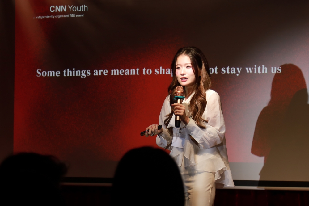TED x CNN Youth 2025: Hành trình khám phá tâm lý giới trẻ của học sinh Chuyên Ngoại ngữ